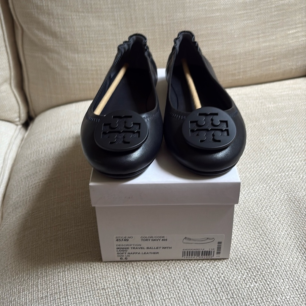 Brand New in Box Tory Burch Dark Navy Minnie Travel Ballet Flat 6.5
